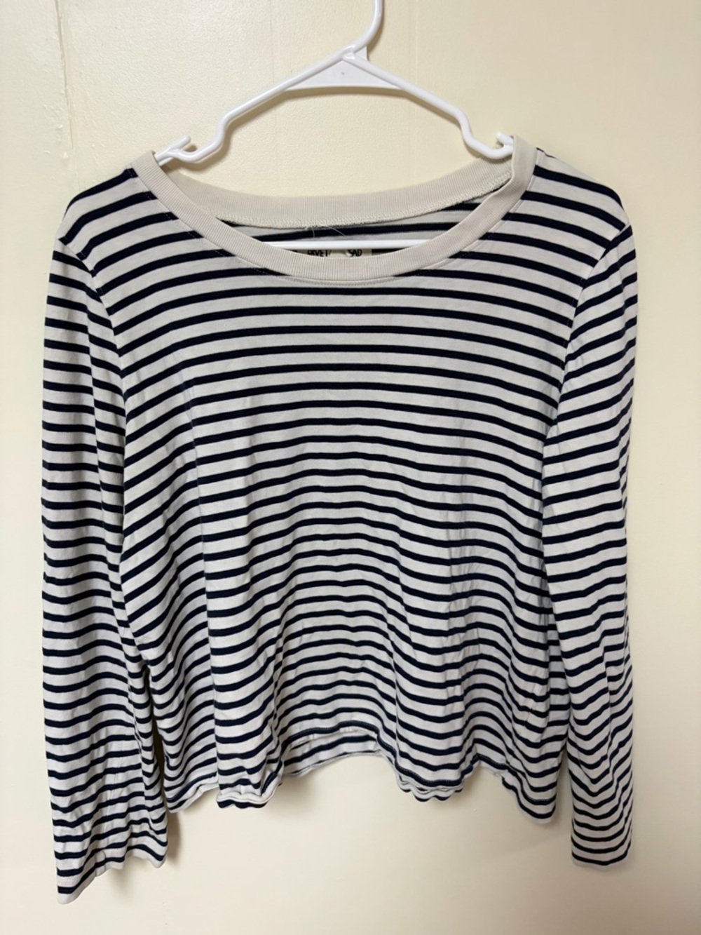 Striped Long-Sleeve Crewneck Top - White & Navy